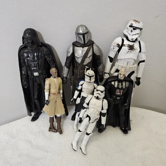 Star Wars Action Figure Set - Black, White, Tan - Picture 15 of 16